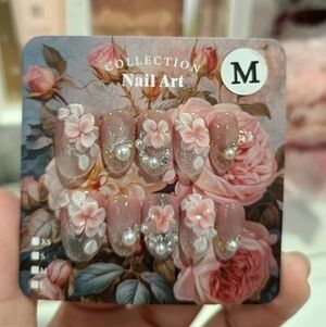 GLAM- Pink Flowers And Pearls